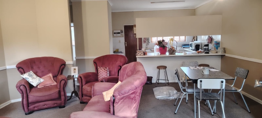 To Let 2 Bedroom Property for Rent in Langenhovenpark Free State
